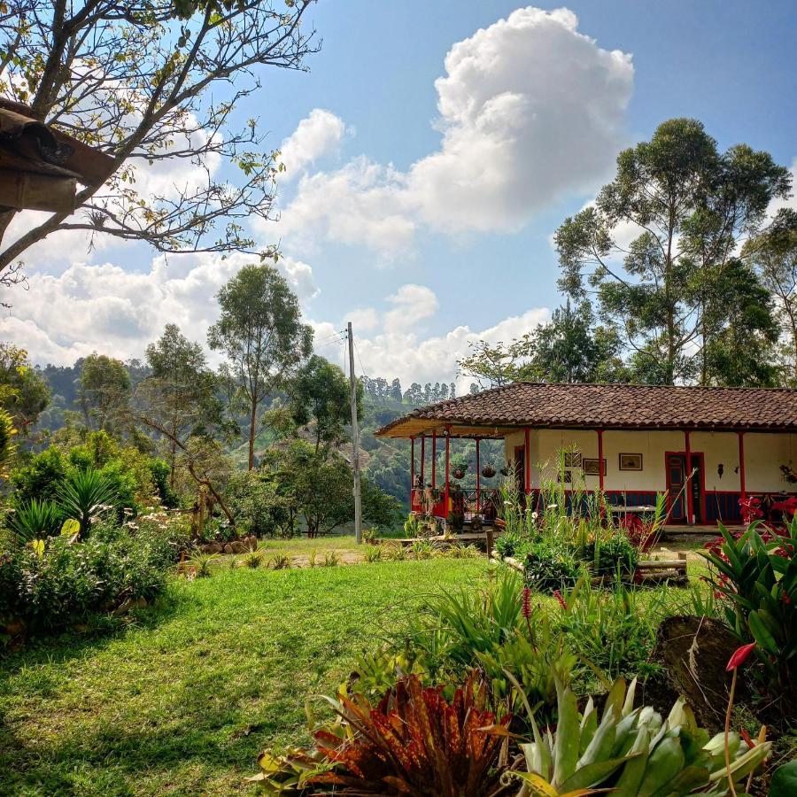 Hostal Rural La Montana Alquiyapura Саленто Экстерьер фото